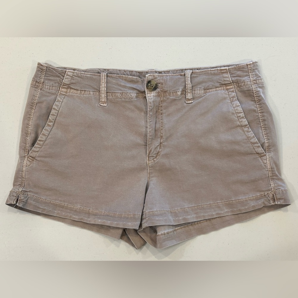 Gently Pre-Owned American Eagle Super Stretch Short Size 10